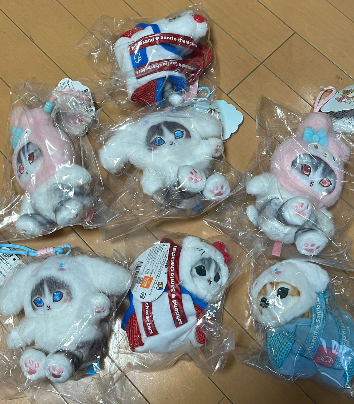Mofusand x Sanrio Hangyodon Pote-Fuwa Plush Mascot Japan Version