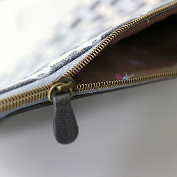 MOON x Hello Kitty British Design Clutch Bag Apple Check Japan Version