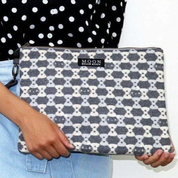MOON x Hello Kitty British Design Clutch Bag Bow Japan Version Sanrio
