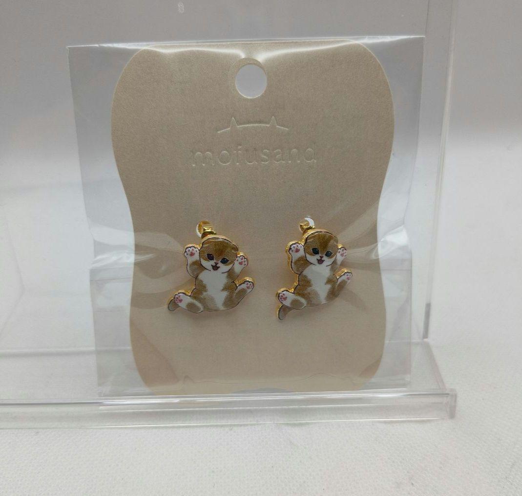 Mofusand Swaying Cat Earrings Brown and White Cat Japan Version